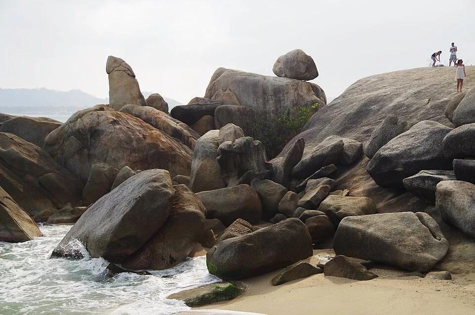 Hin Ta & Hin Yai