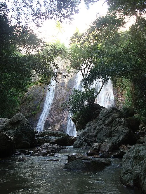 Na Muang Waterfall 1
